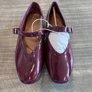a new day Maroon Patent Leather Flats- size 7.5